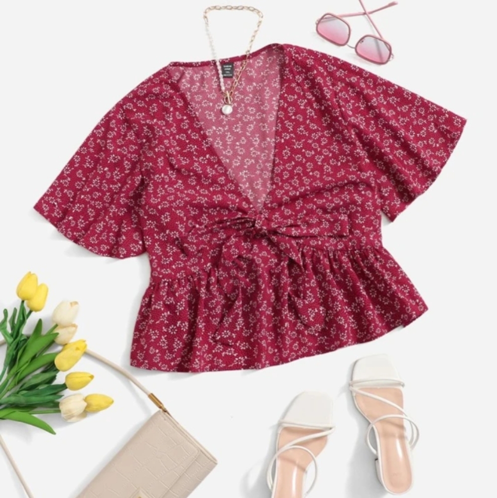 🖖 SHEIN 🖖 Ditsy Floral Knot Front Peplum Blouse